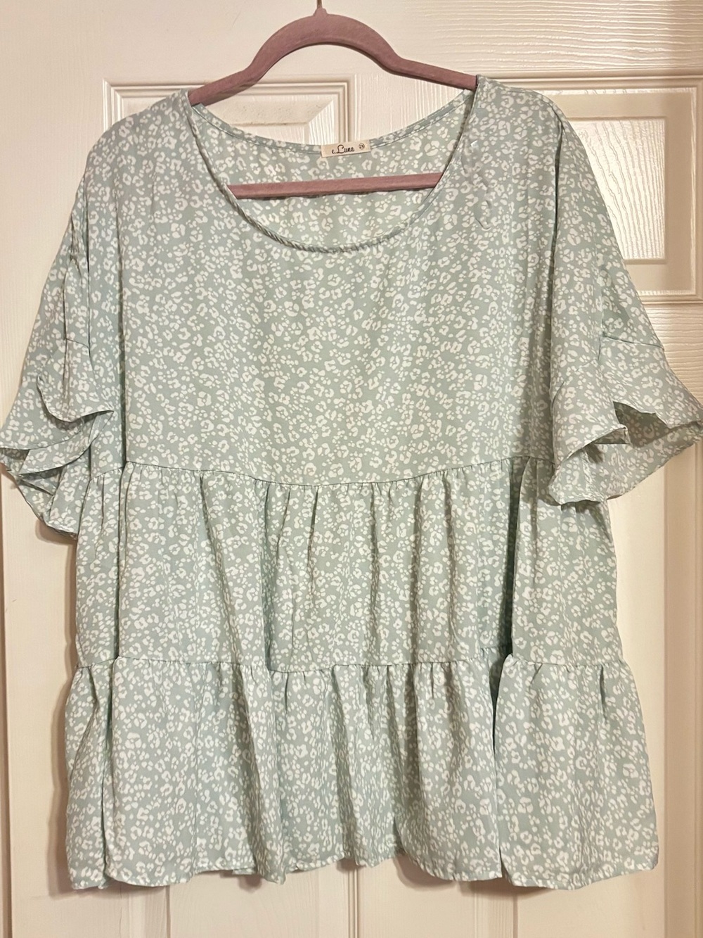 E Luna Women's Mint Green Floral Tiered Blouse in 2X